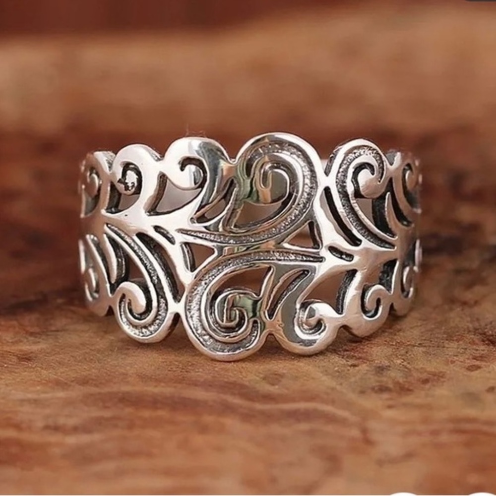 SILVER BOHO SCROLL RING